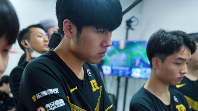 斯的交易即 斯的交易即